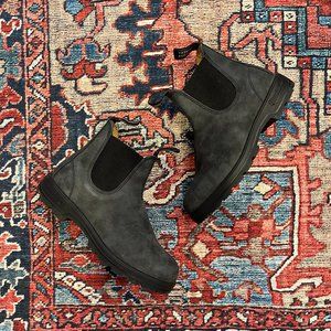 Blundstone 550 Chelsea Boots -Rustic Black, US Mens size 6.5, AU 5.5, EU 38.5